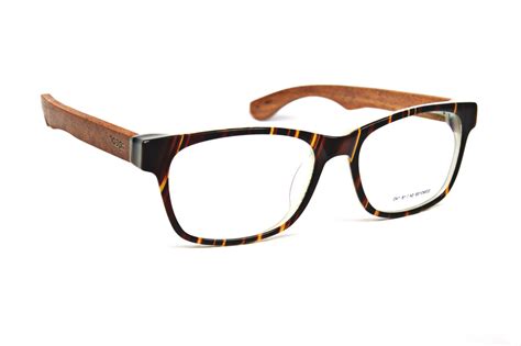 Wooden Eyeglasses are available at igearindia.com