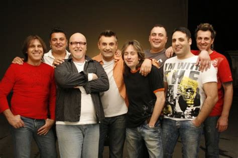 Maybe you would like to learn more about one of these? Irigy Hónaljmirigy | Rockbook.hu