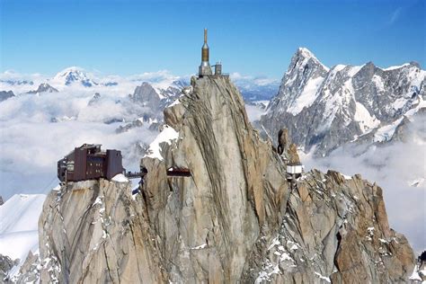 Lieu emblématique des pyrénées à 2877 m d'altitude ! Visit Pic du Midi