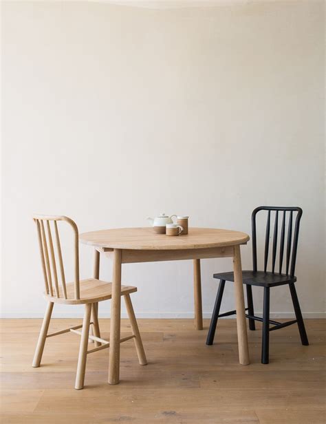 Benchwright round extending pedestal dining table. Nordic Round Extending Dining Table | Rose & Grey