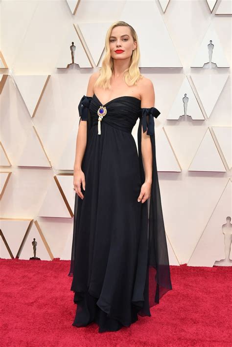 Margot Robbies Vintage Chanel Dress At The Oscars 2020 Popsugar