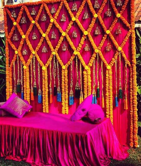 Top 46 Imagen Background Simple Mehndi Stage Decoration At Home
