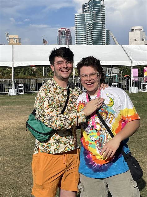 Ross On Twitter Twitchcon But Im Dressed Like A S Pornstar