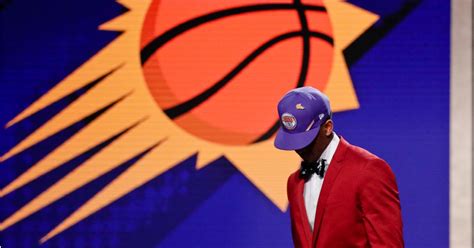 Who Were The Best Dressed Guys At 2019 Nba Draft Page 3 Of 6