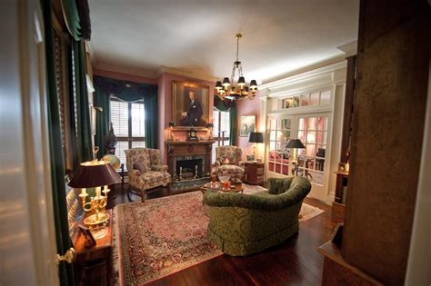 Wormsloe's chief historic significance is as the first plantation established by the british in their new colony of georgia. Photos: Inside $1.5M Georgia plantation home