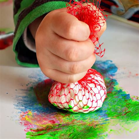 15 Easy Art Activities For 2 Year Olds