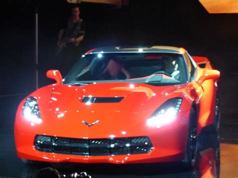 Watch The 2014 Chevrolet C7 Corvette Stingray Detroit Auto Show Debut
