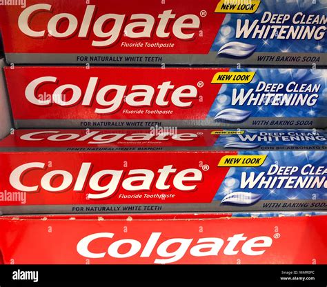 Colgate Toothpaste High Resolution Stock Photography And Images Alamy