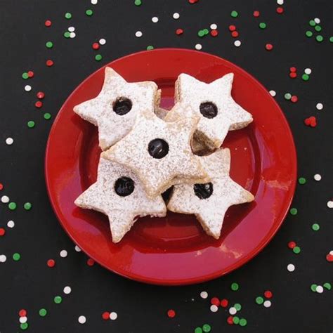 Get more of my favorite christmas desserts at cookiedoughandovenmitt.com #christmas #christmasdesserts #christmastreats. 20 BEST CHRISTMAS DESSERTS: Most Popular Holiday Pies ...