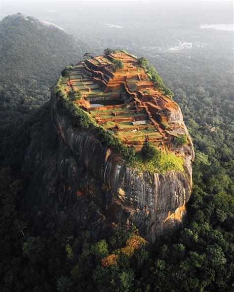 Hill Fortress Of Sigiriya Sri Lanka Beautiful Places Best Places In