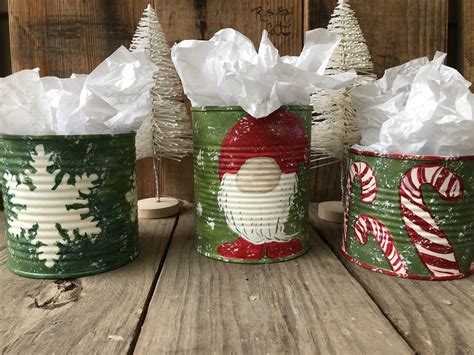 Vintage Christmas Tin Cans Etsy In 2021 Painted Tin Cans Handmade