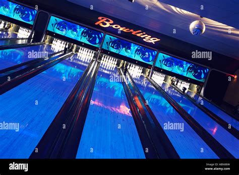 Retro Bowling Alley Stock Photo Alamy