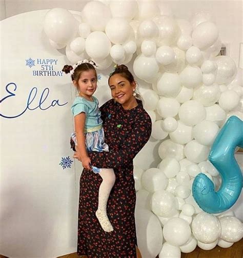 Jacqueline Jossas Daughter Ella Celebrates 5th Birthday With Frozen Themed Bash Mirror Online