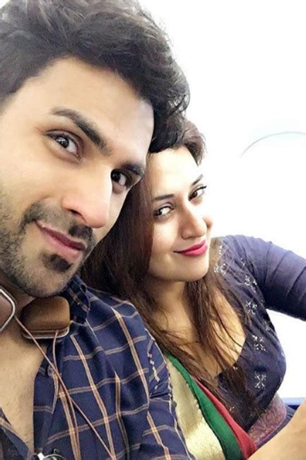 Divyanka Tripathi Visits Her In Laws First Time Post Wedding With