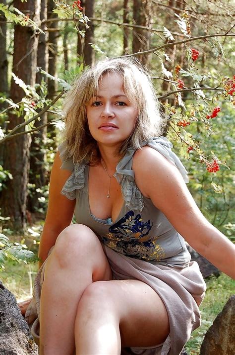 Sexy Chubby Mature Milf Monika A Day In The Woods Pict Gal