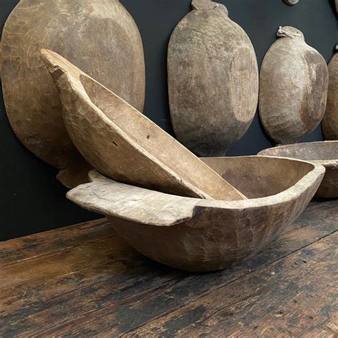 primitive wooden bowls - Objet Vagabond
