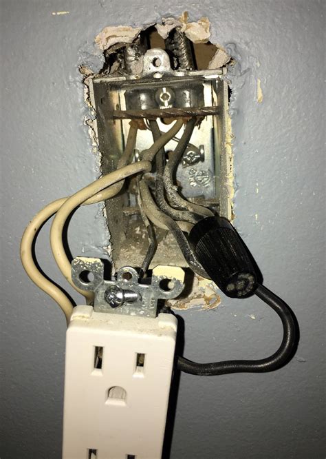 Electrical Switched Half Hot Outlet Home Improvement Stack Exchange