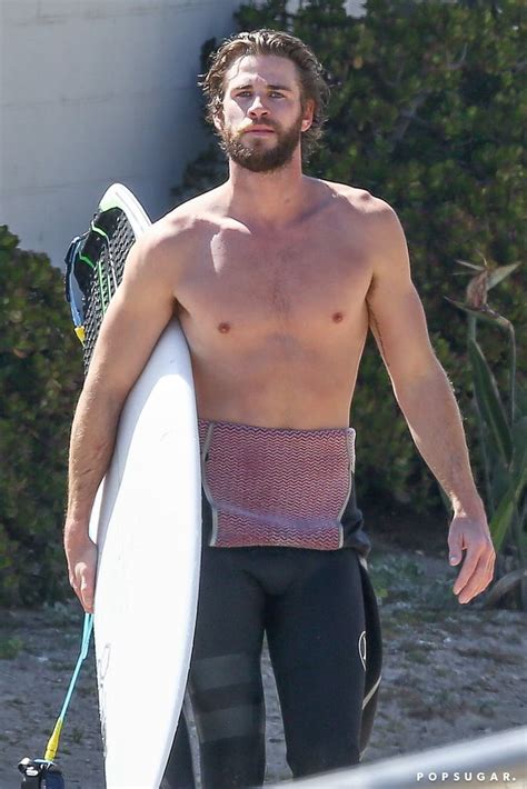 Shirtless Liam Hemsworth Pictures Popsugar Celebrity