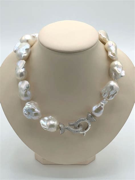 Cultured Fresh Water Baroque Pearl Necklace And Silver Clasp Sakata