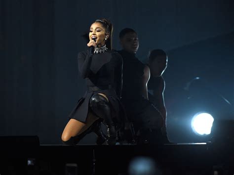 Bishop Apologizes For Inappropriately Touching Ariana Grande “maybe I