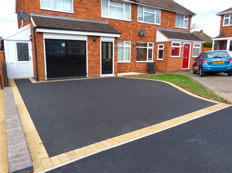 Black Tarmac Drives Birmingham | Asphalt Driveway Installers