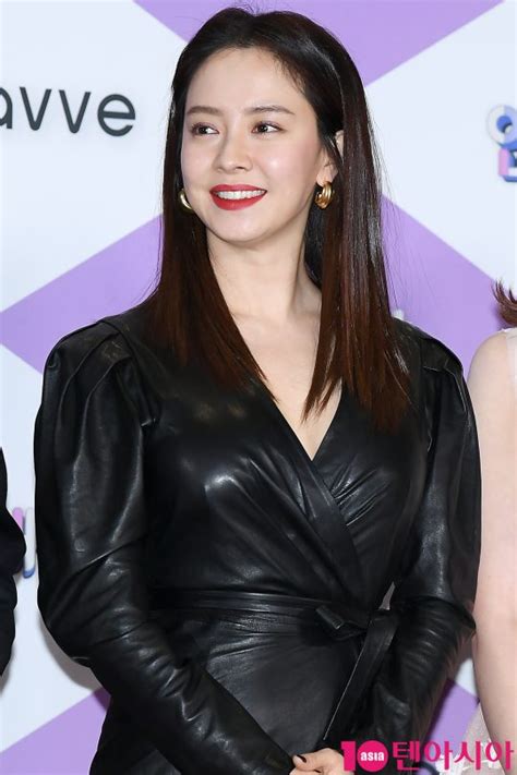 송지효 / song ji hyo. TEN PHOTO 송지효 매혹적인 미모 | 텐아시아
