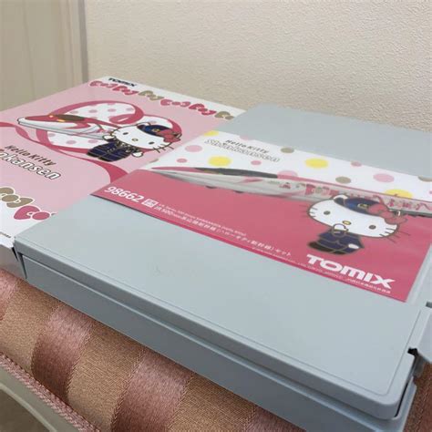 Sanrio Hello Kitty Shinkansen 98662 Jr 500 7000 Series N Scale Tomix