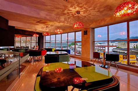 Review the batu pahat, hotel list below to find the perfect lodging. 17 Hotel Murah Di Batu Pahat Untuk Bajet Travel | Bawah ...