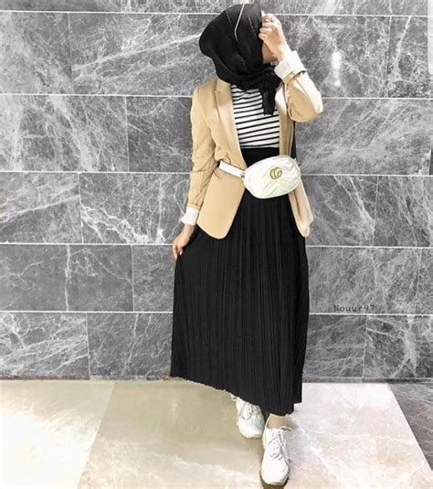 21 Modest Ways To Style Long Pleated Skirts With Hijab Fashion Zahrah