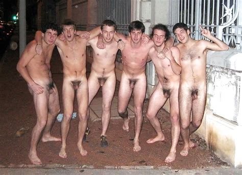 XXX Group Naked Guys