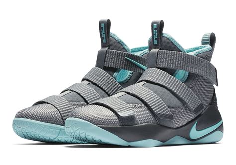 Nike Lebron Soldier 11 Gs 918369 003