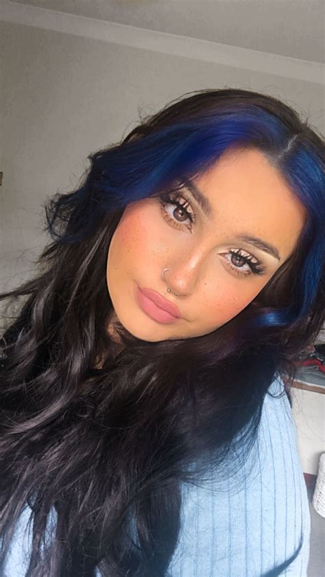 Dyed Bangs Blue In 2020 Aesthetic Hair Hair Streaks Hair Inspo Color
