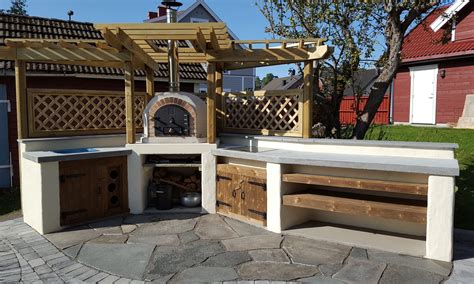Med våre moduler kan du skreddersy ditt eget utekjøkken. Tolvsrød - Sveins Garden
