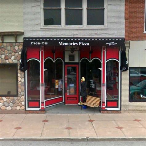 Indianas Anti Gay Memories Pizza Has Closed For Good