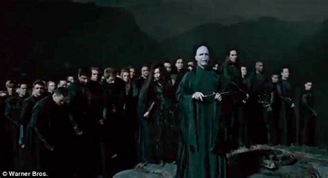 Harry Potter And The Deathly Hallows Ii Trailer Final Big Screen Lord Voldemort Battle Daily