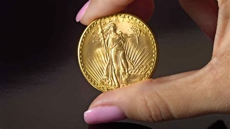 عملة ذهبية نادرة تباع بـ 189 مليون دولار وتحطم الرقم القياسي في مزاد