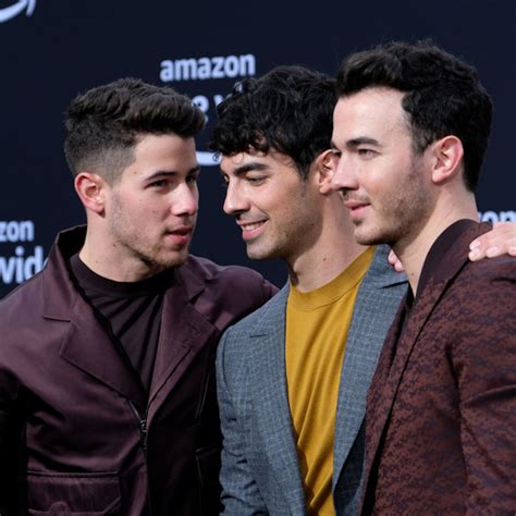 Los Fans De Los Jonas Brothers Los Hicieron Llorar Con Esta Insólita