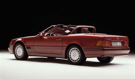 Mercedes brought the sl bang up to date in 1989, with sharp bruno sacco styling and a technology overload. The Mercedes-Benz SL Roadster (R129) Turns 25 [Photo ...