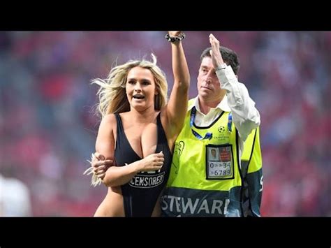 Half Naked Girl Running On Pitch Champions League Final Youtube