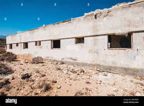 Abandoned Building Ruin Exterior In Desert Landscape Stock Photo Alamy