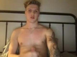 Blond Guy Jerks Off XHamster