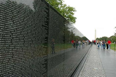 Arlington War Veteran Memorials