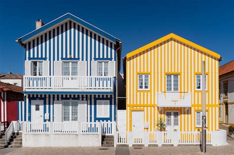 Premium Photo Aveiro Portugal Typical Fishermen Houses With Striped
