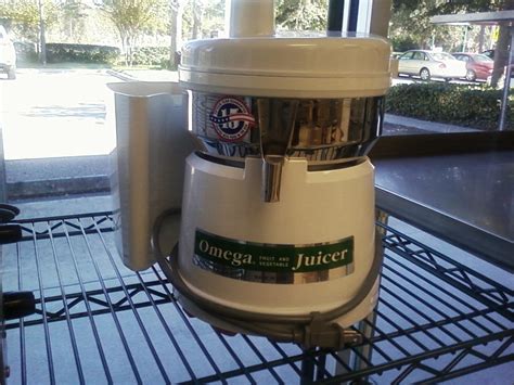 Juice The World With This Omega 4000 Fruit And Vegetable Juicer One