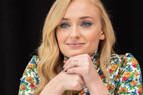 Game Of Thrones Sophie Turner Shares Depression Experience