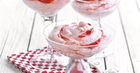 If you're looking for the easiest christmas desserts—the fewer ingredients and the less work and effort, the better!—then you will love these dessert recipes so. light dessert after a heavy meal | Cooking/Sweet stuff | Pinterest | Olives, Strawberry mousse ...
