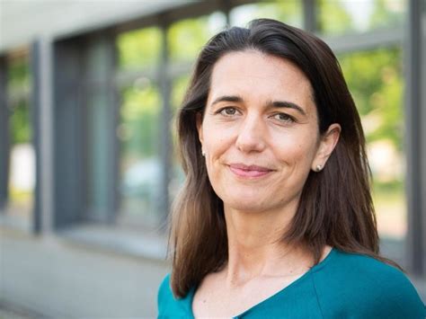 Sachsens ministerpräsidenten kretschmer fordert sie auf, die gefahren klar zu kommunizieren. Forschen und so gegen Viren kämpfen - Klaro! - Neues - RNZ