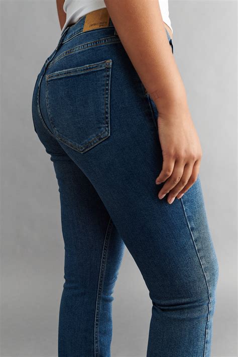 Low Waist Bootcut Jeans Gina Tricot