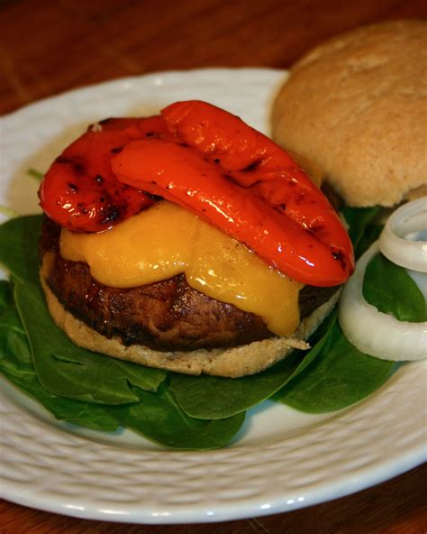 Hamburguesas Portobello Con Pimientos Asados