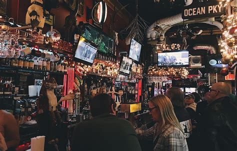 Citywide Special 9 Dive Bars In Nyc That Will Hook You Up With The